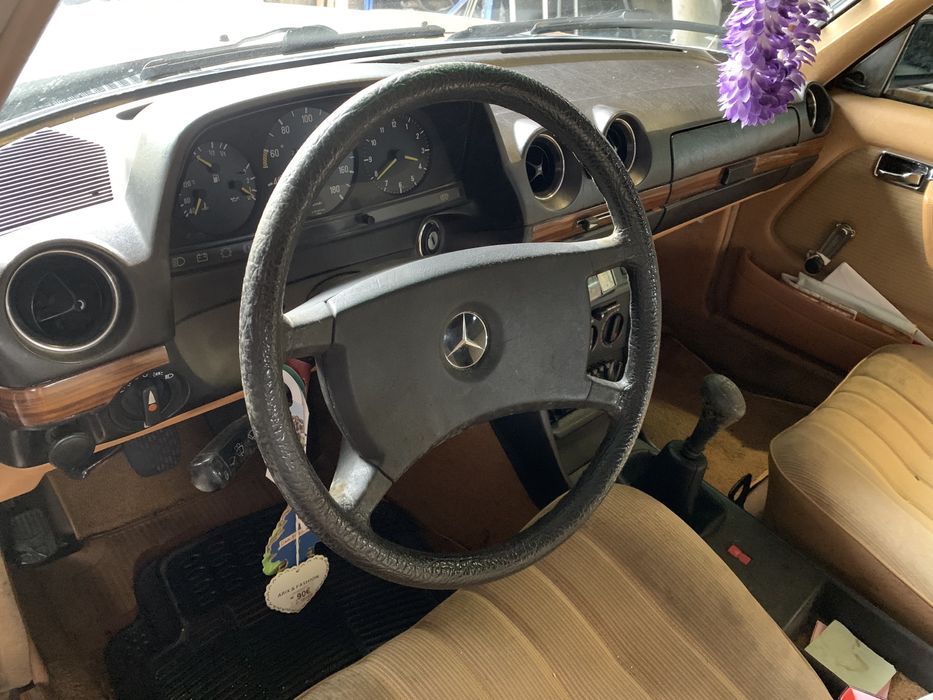 Mercedes w123 300d