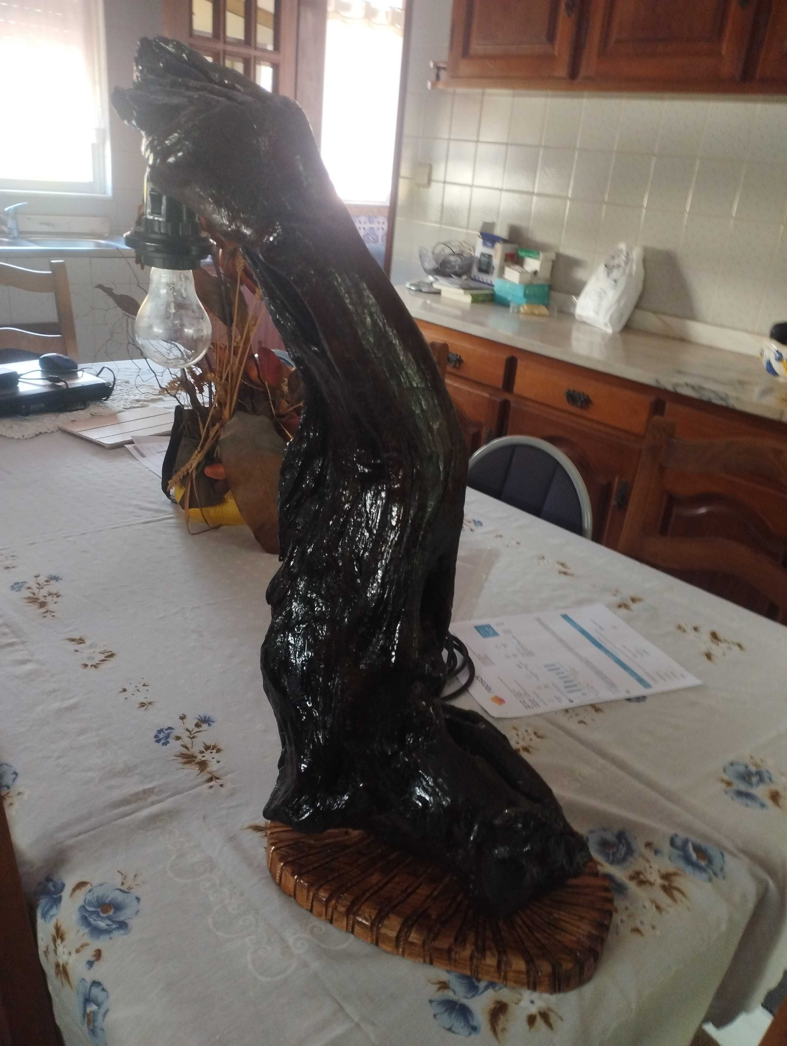 Candeeiro de apoio artesanal