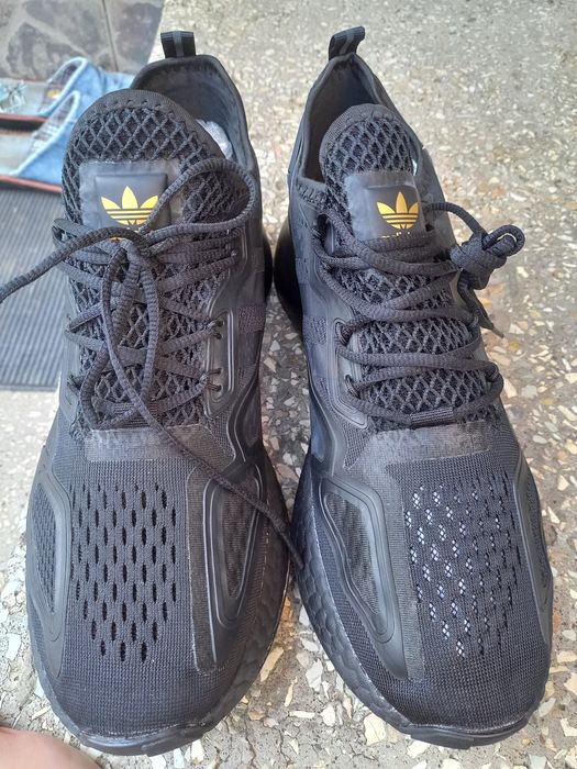 abibas кросівки 44, 42 розміри