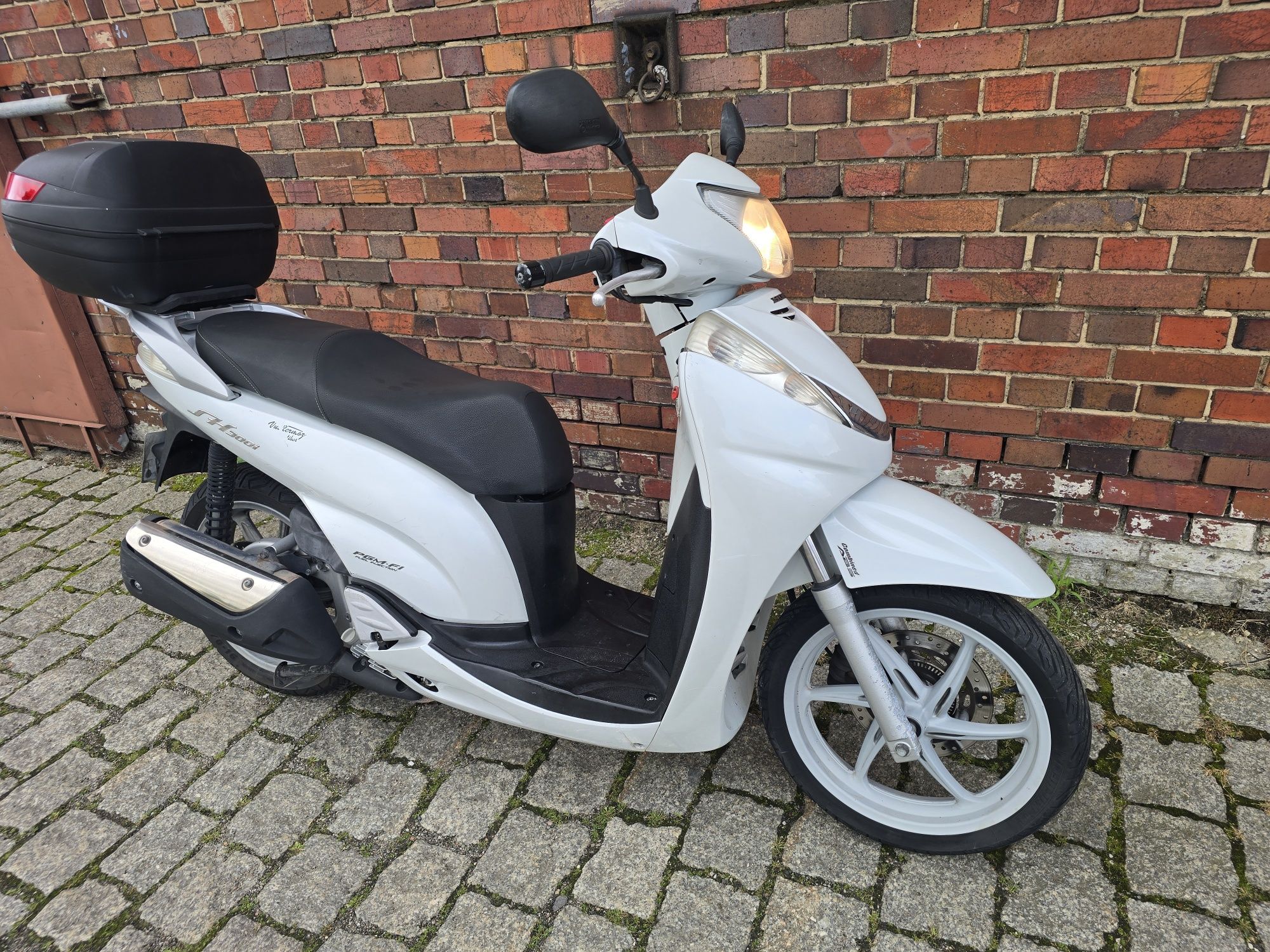 Honda SH 300 .2010r. ABS // kufer // sh300i