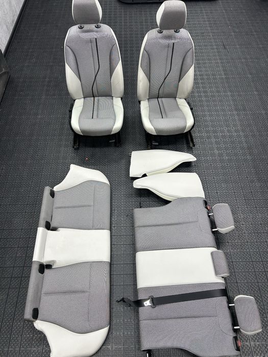 Fotele kanapa wnętrze boczki do BMW F20 białe Urban Line