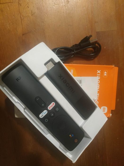 Xiaomi MI Stick 4k Android 11 WIFI Bluetooth Netflix YouTube