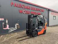 Wózek widłowy Toyota 1800 kg 2016 r Toyota 8-FGF 18 330 cm 1800 kg