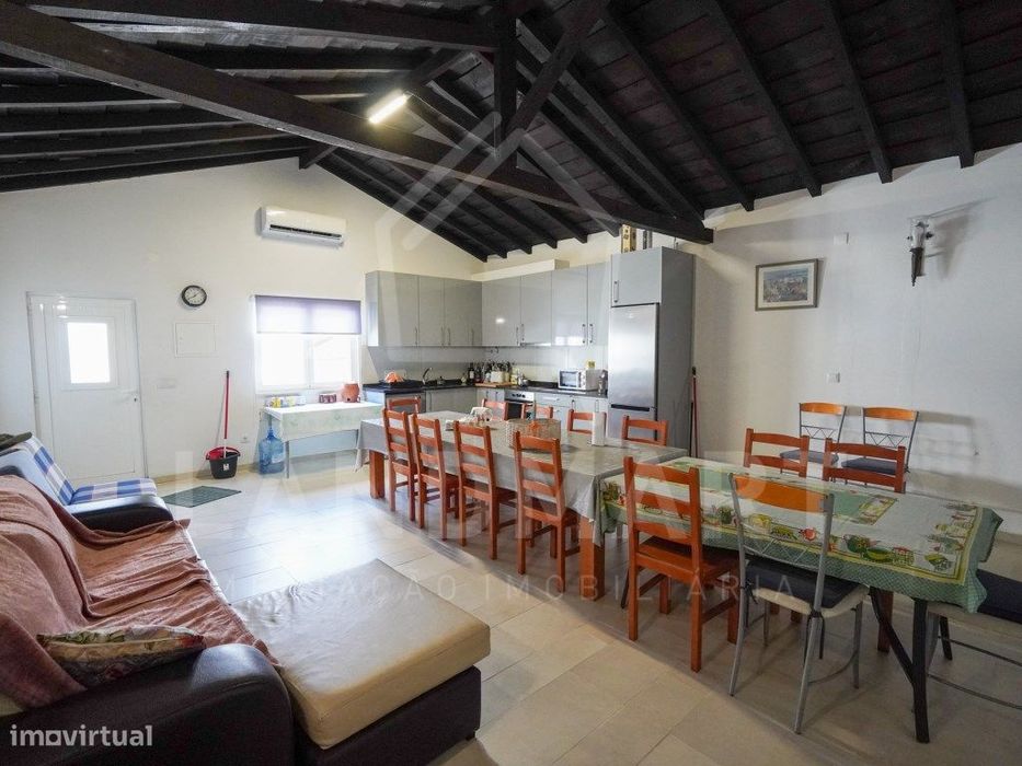 Armazém, Moita do Gavião Benedita