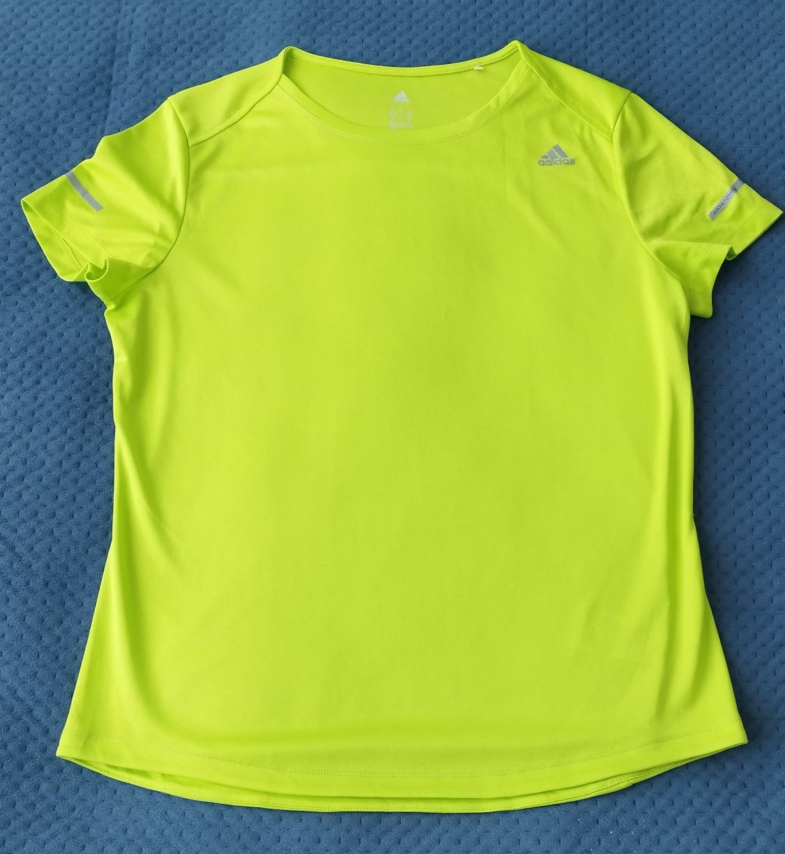 T-shirt Adidas sportowy