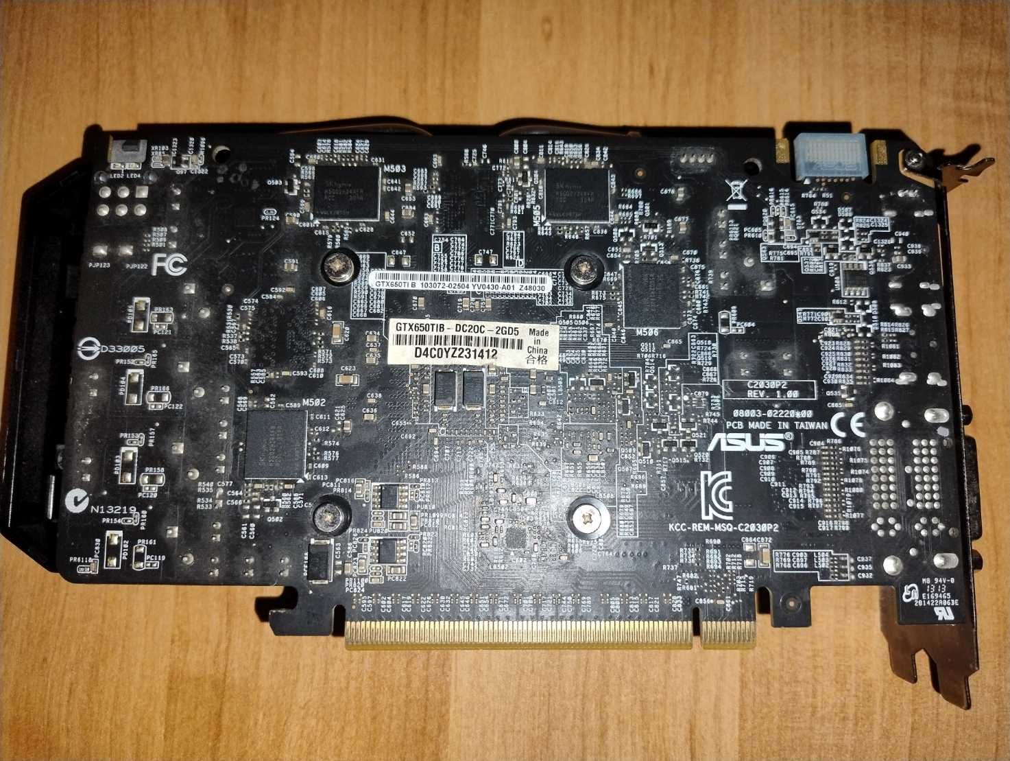 Видеокарта ASUS GTX 650 Ti BOOST 2GB Direct CU II