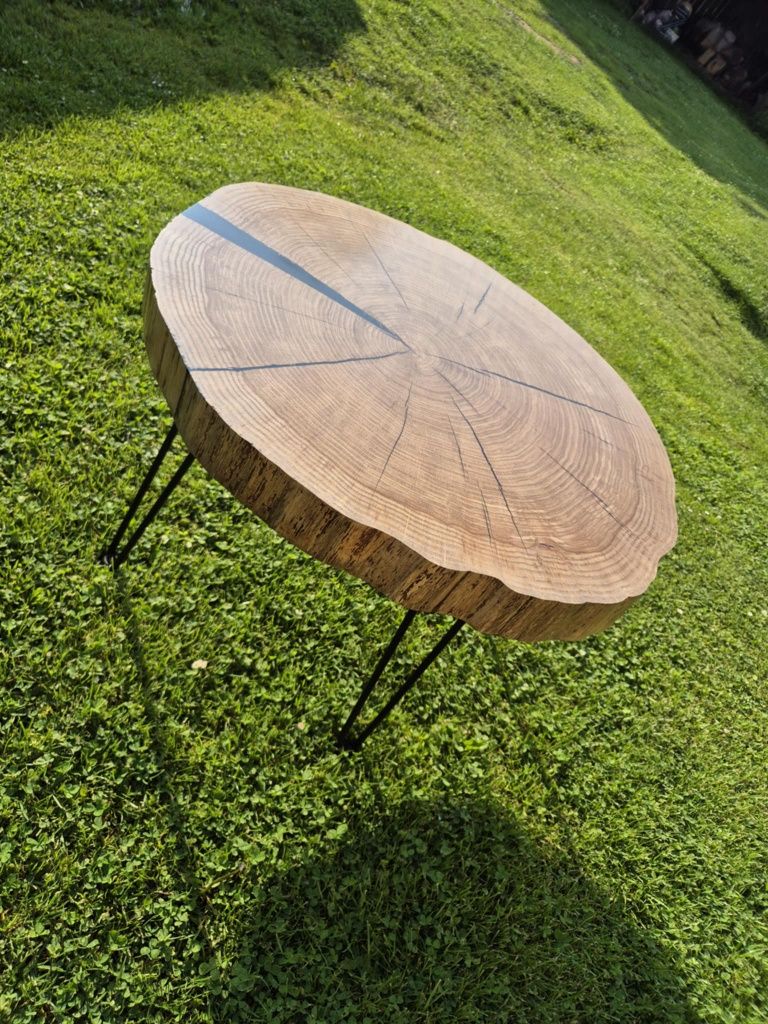 Stolik z plastra dębu śr. 70 cm