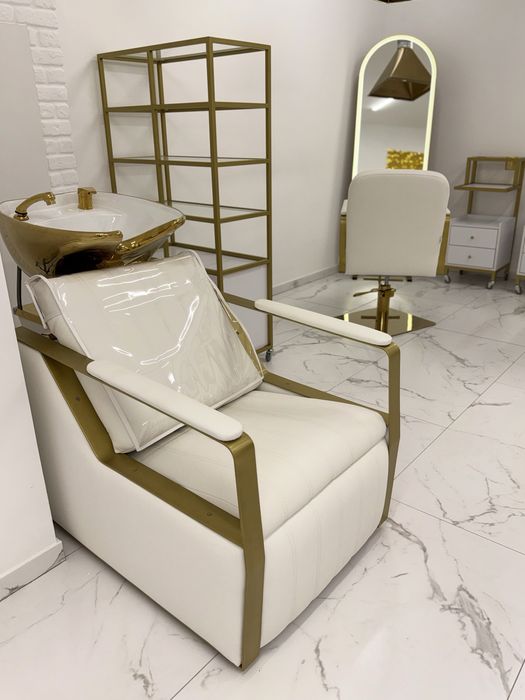 Оренда місць перукарям, майстрам з модифікаціії волосся, нарощування