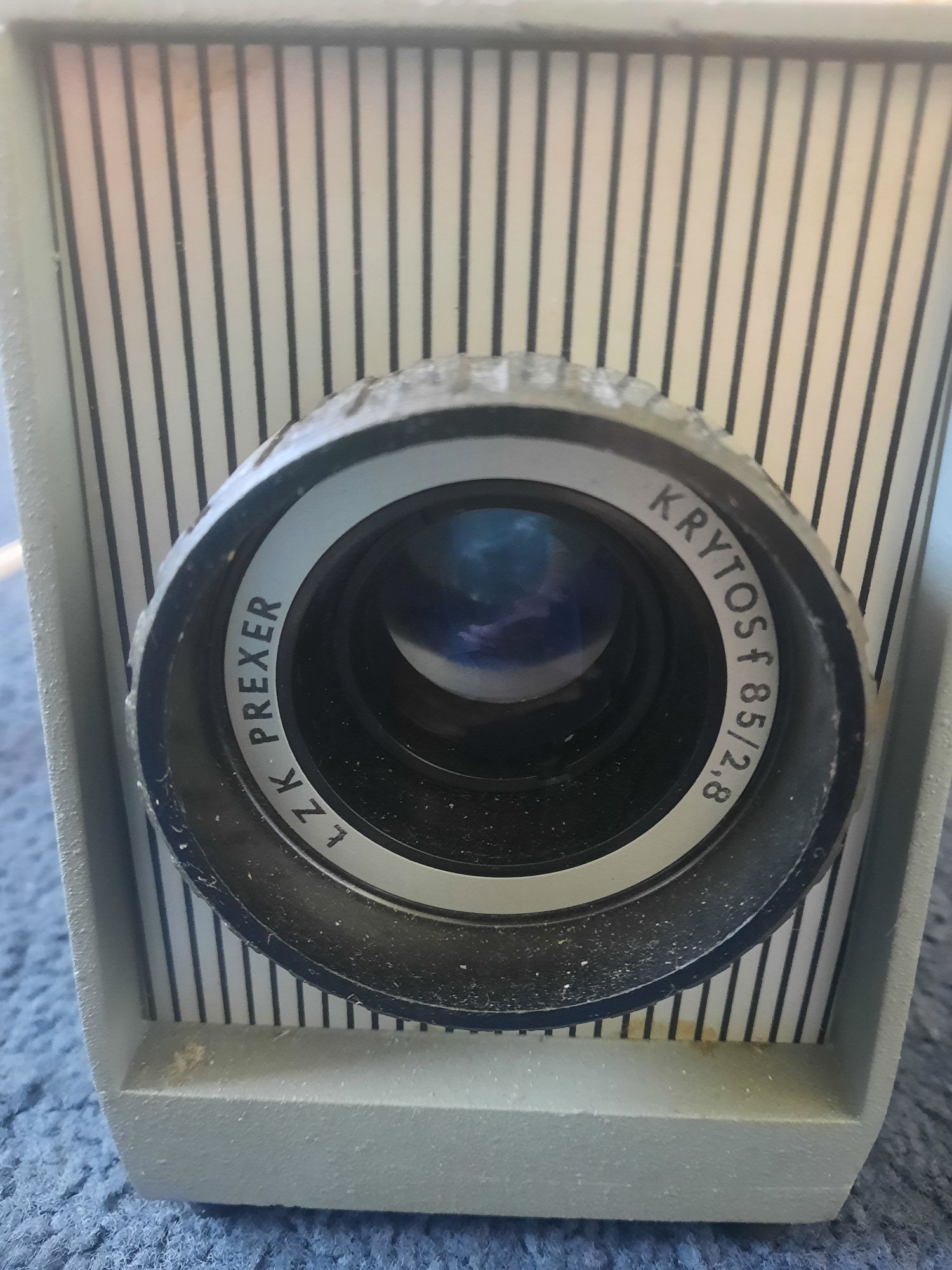 Projektor PREXER KRYTOSF 85/28