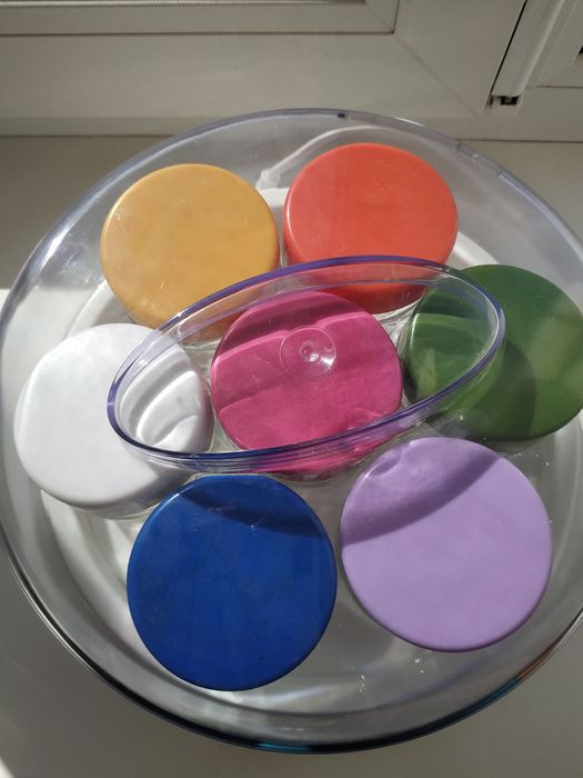 Йогуртниця в ідеальному стані , 7 баночок по 200 мл