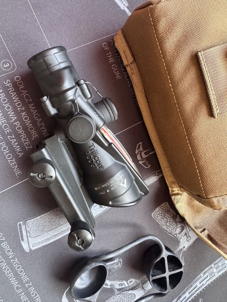 Оптичний приціл Trijicon ACOG 4x32