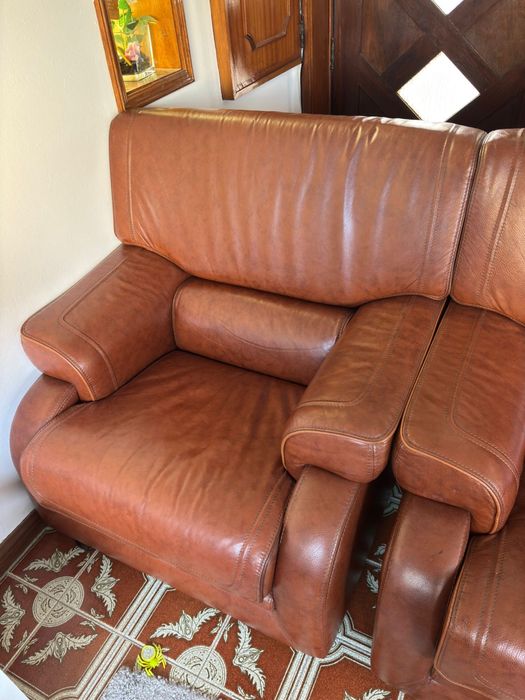 Sofas em pele antigos