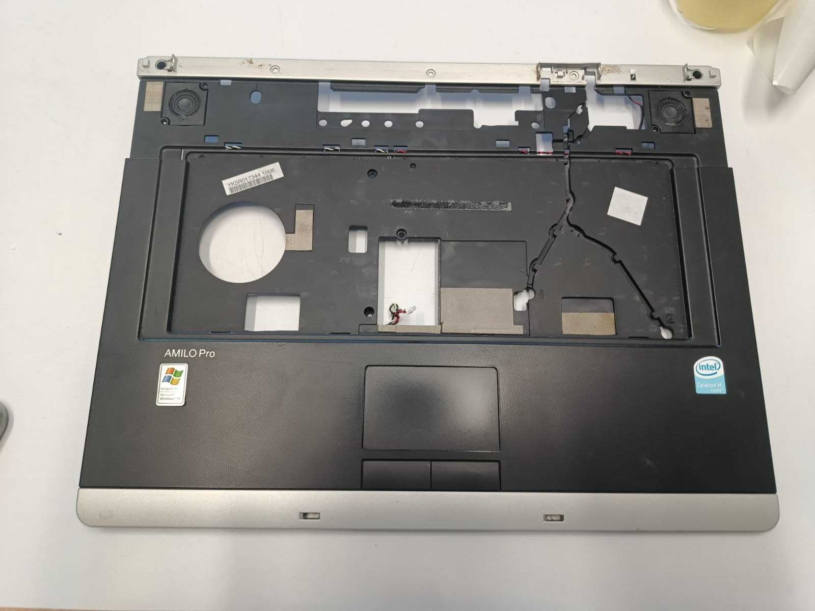 Palmrest do Fujitsu Amilo PRO V2055.