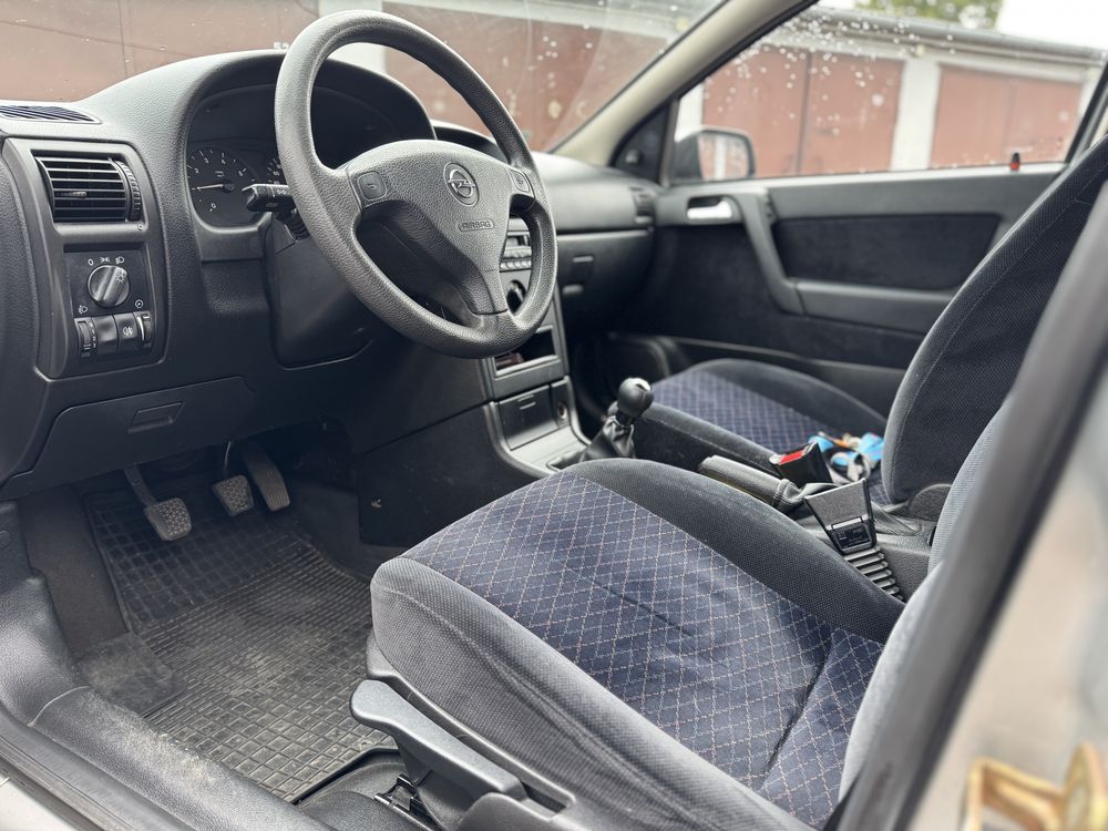 Opel astra. Klima elektryczne szyby