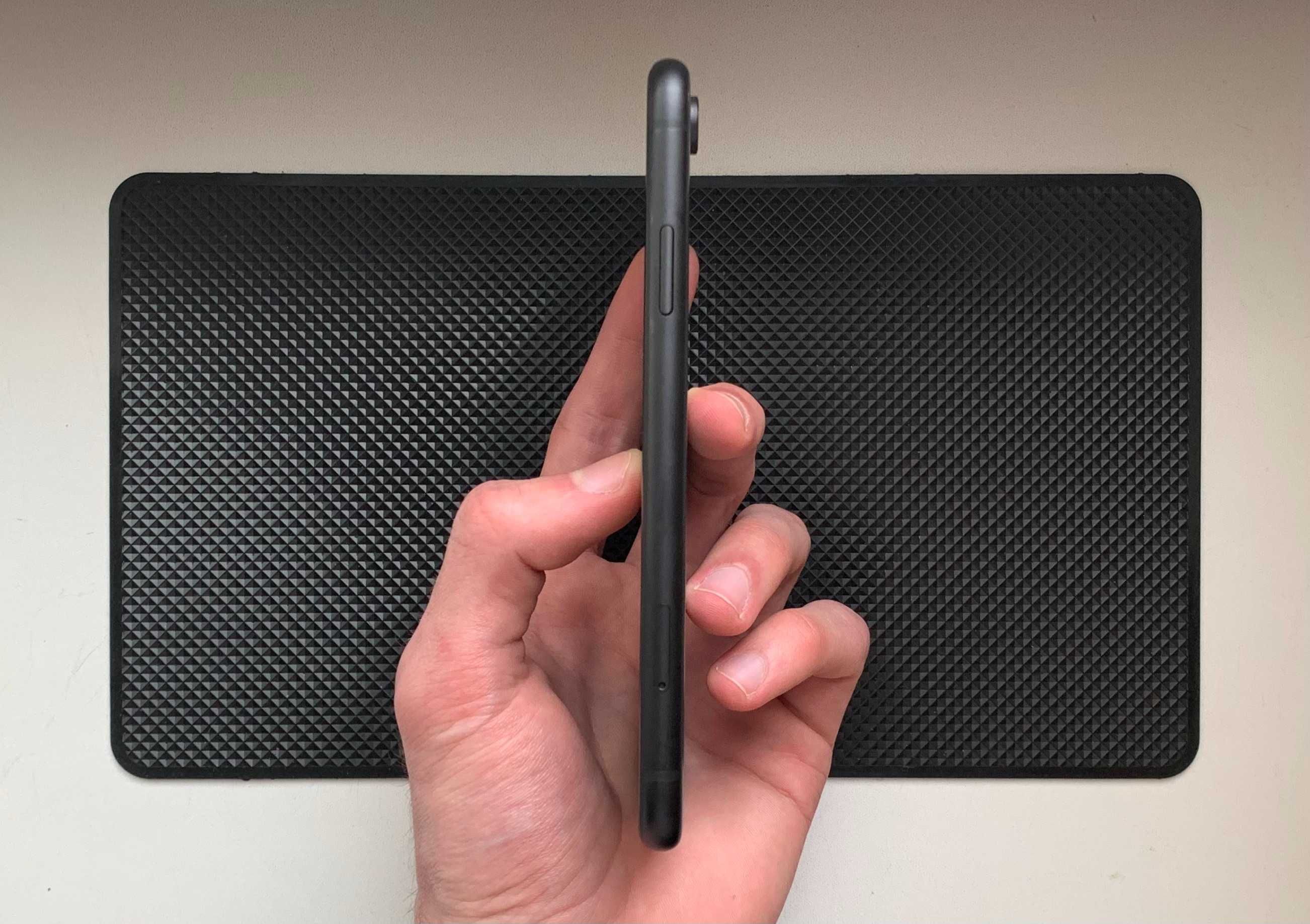 Топовый iPhone XR 128 гб - BLACK - NEVERLOCK - 90% АКБ