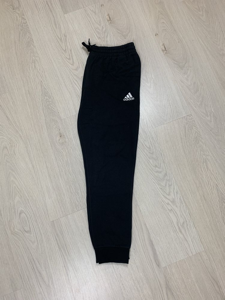Чоловічі штани Adidas нові оригінал чорні на флісі з бірками