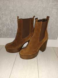 Сапожки ботінки чоботи черевики жіночі замшеві на каблуку коричневі