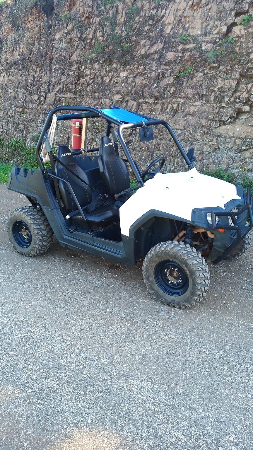 Polaris RZR 570 trator