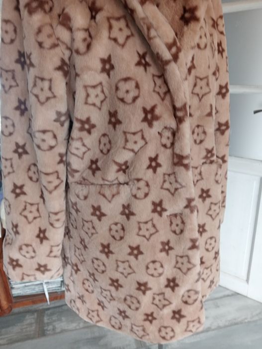 Płaszcz,futerko ekologiczne Nowe