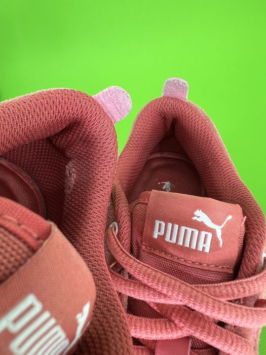 Жіночі Кросівки 37р. PUMA - Smash Wns V2