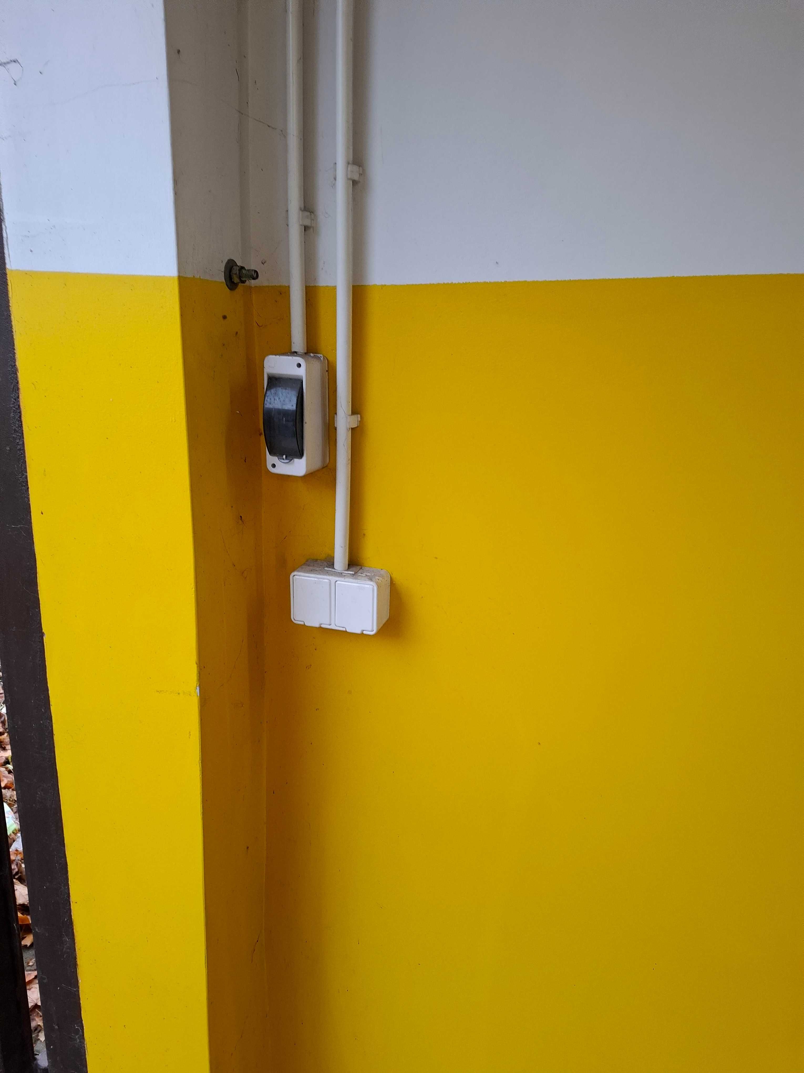 Sprzedam garaż murowany, parking BUSA Tczew Królowej Jadwigi, prąd