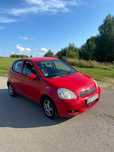 Toyota Yaris 1.0 Niski przebieg,klimatyzacja