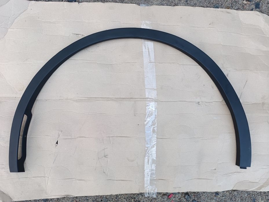 Накладка арки крыла передняя левая Tesla Model Y 2020-2025 Новая.