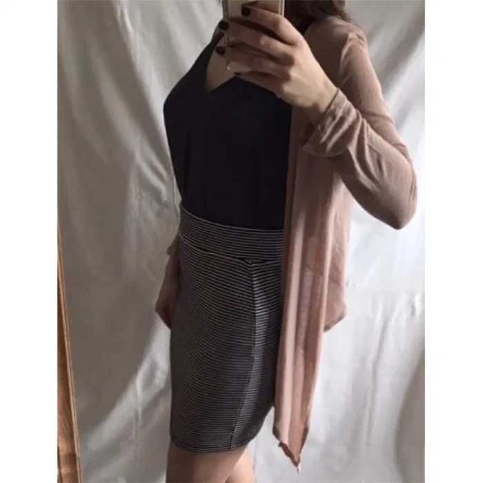 Sweter kardigan pudrowy róż waterfall Vero Moda 40 L