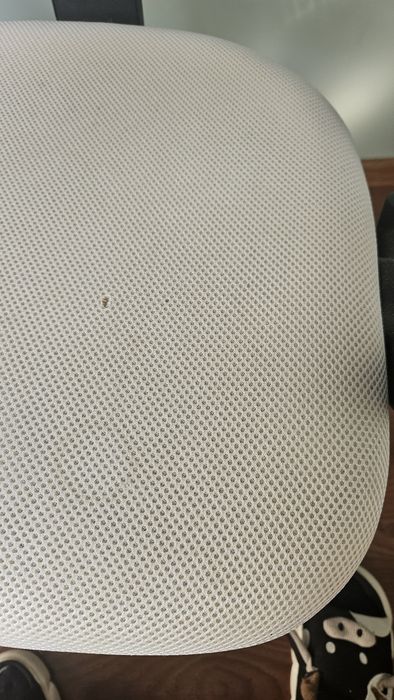 Fotel biurowy z podłokietnikami