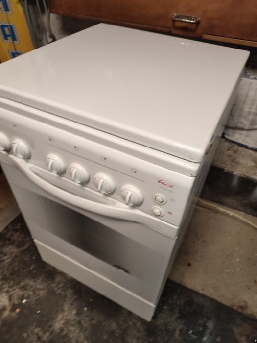 Газплита з газовою духовкою можлива доставка