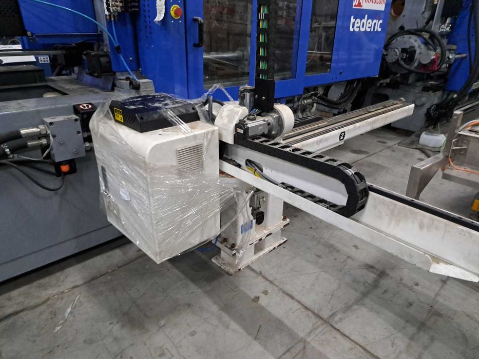 Wtryskarka tworzyw sztucznych TEDERIC D130