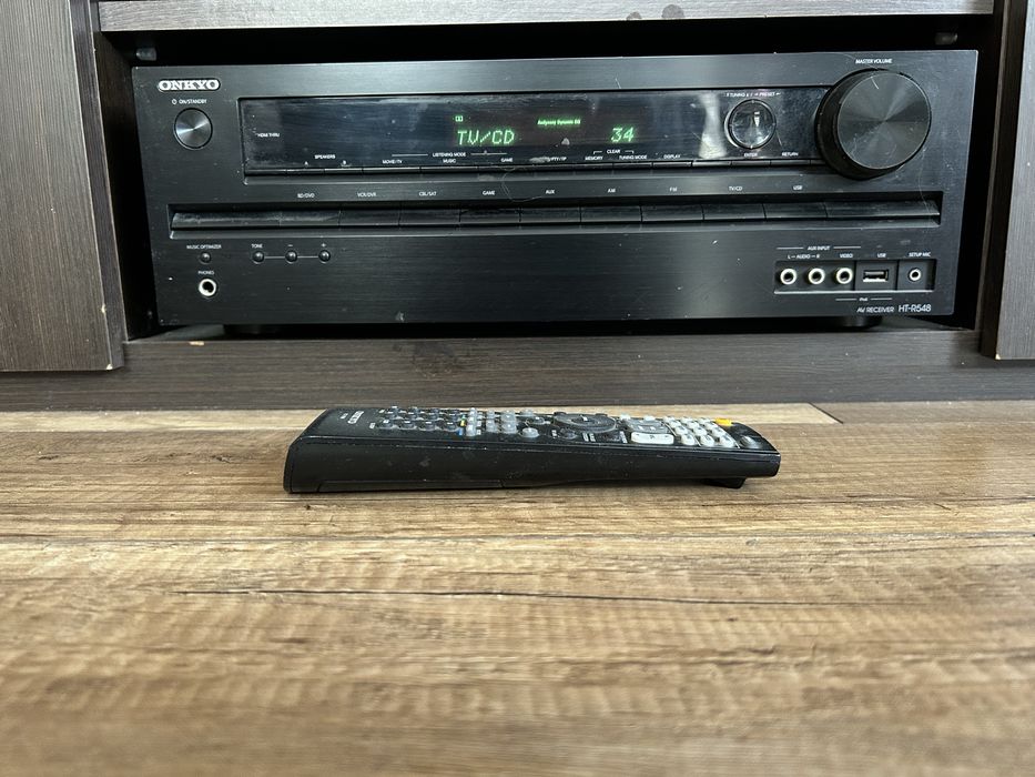 Zestaw kina domowego ONKYO HT-R548, głośniki MAudio HCS-9920 SE
