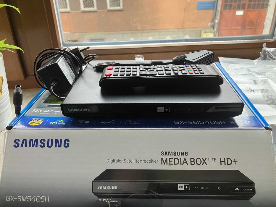 Tuner satelitarny Samsung GX-SM540SH Media Box
