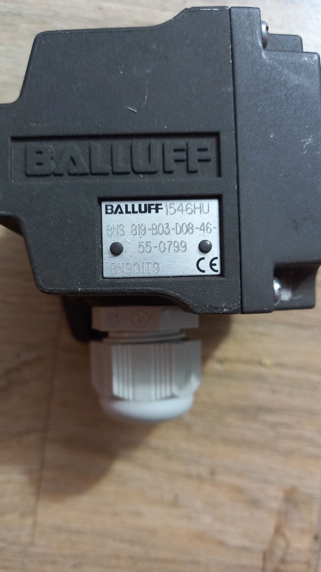 Ціна за 3 шт. Balluff bns 819 вимикач давач bes 517-398  переключат