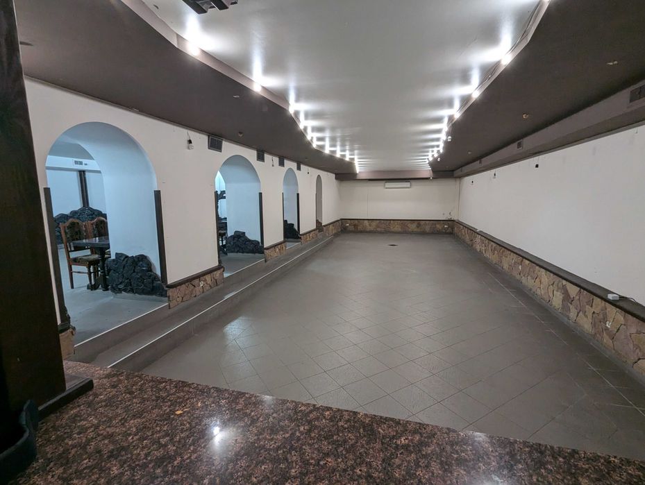 Комерційне підвальне приміщення 206 м²  в м. Луцьк, Київський Майдан