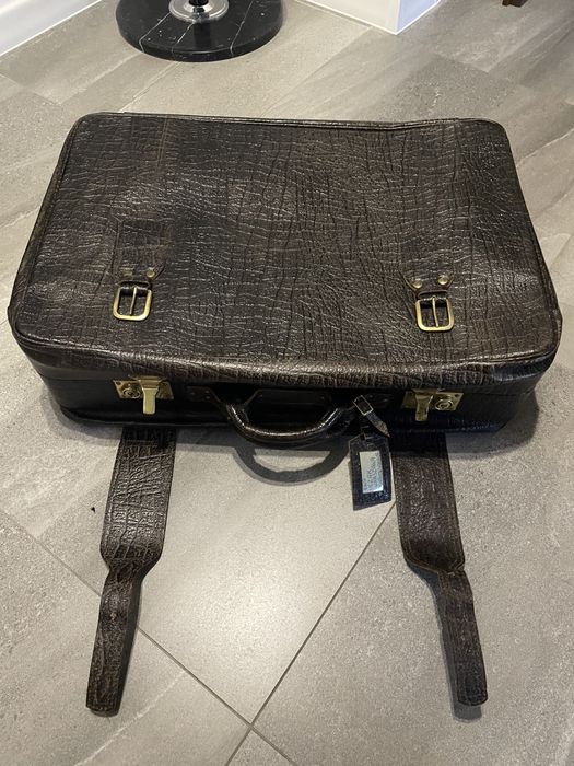 Walizka skórzana retro