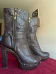 Botas castanhas 40 - Fornarina
