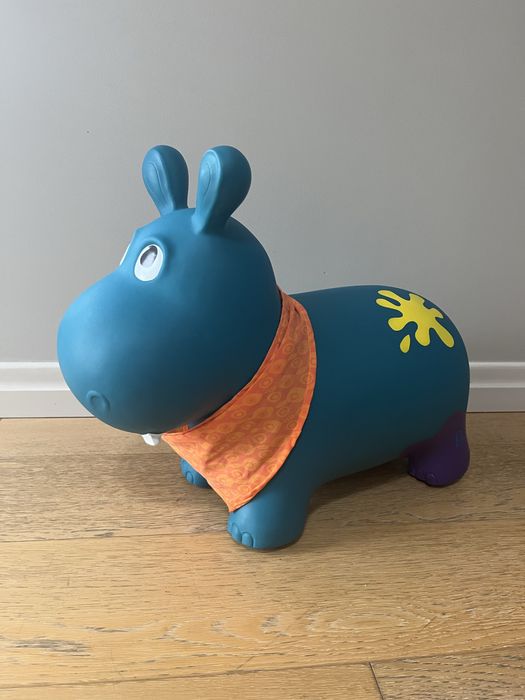 Іграшка-стрибун гіпопотам