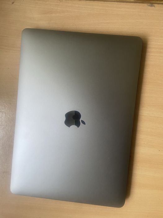MacBook pro 13 2022