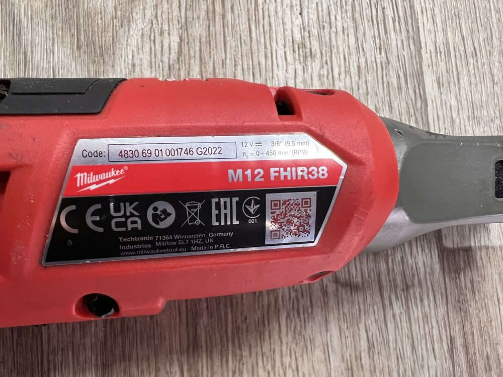 Боковий кутовий гайковерт milwaukee m12 3/8