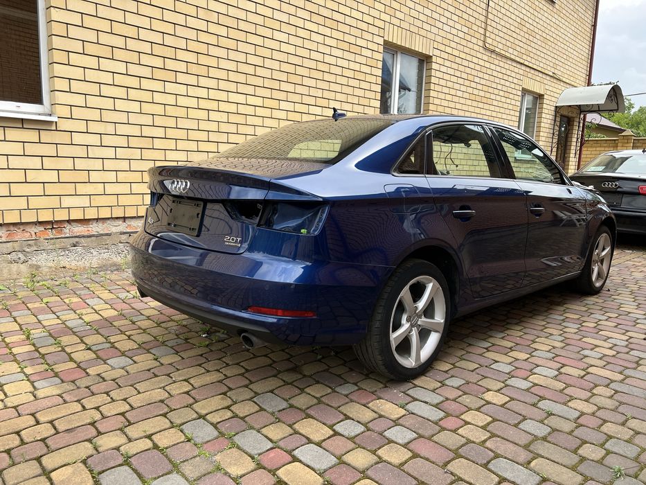 Audi A3 8V S-line Авторозборка Запчастини Ауді А3 8В Код фарби : LX5Q