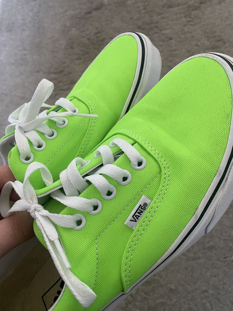 zielone trampki vans