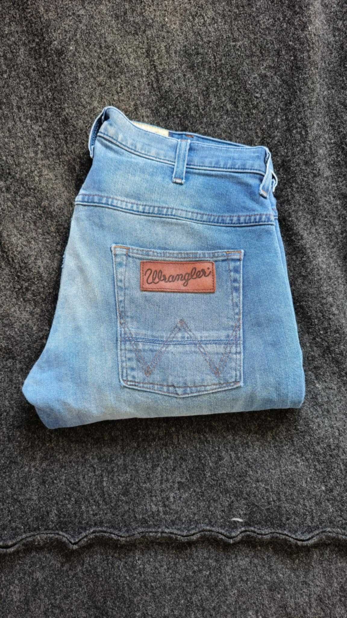 spodnie męskie dżinsowe Wrangler  Spencer 30/34