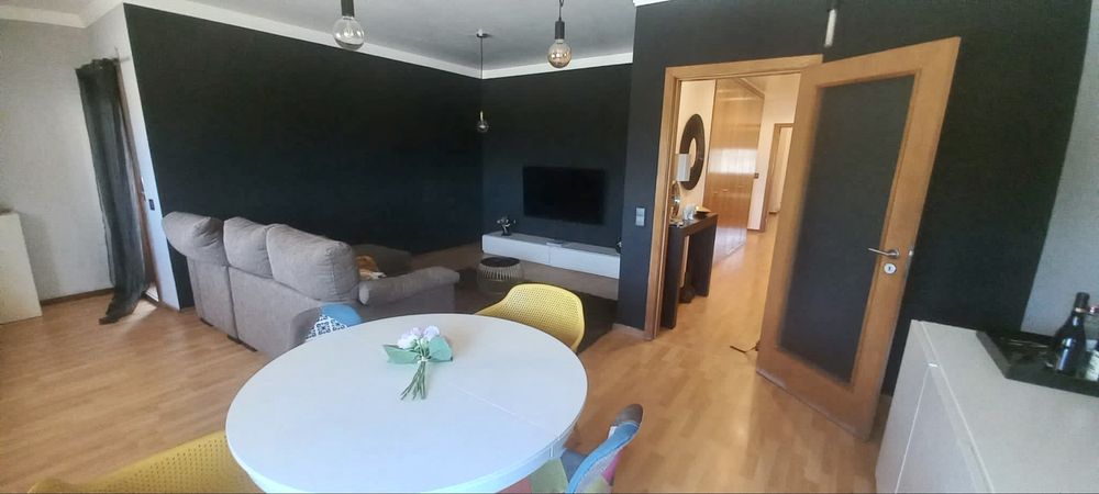 Quarto para alugar em T2