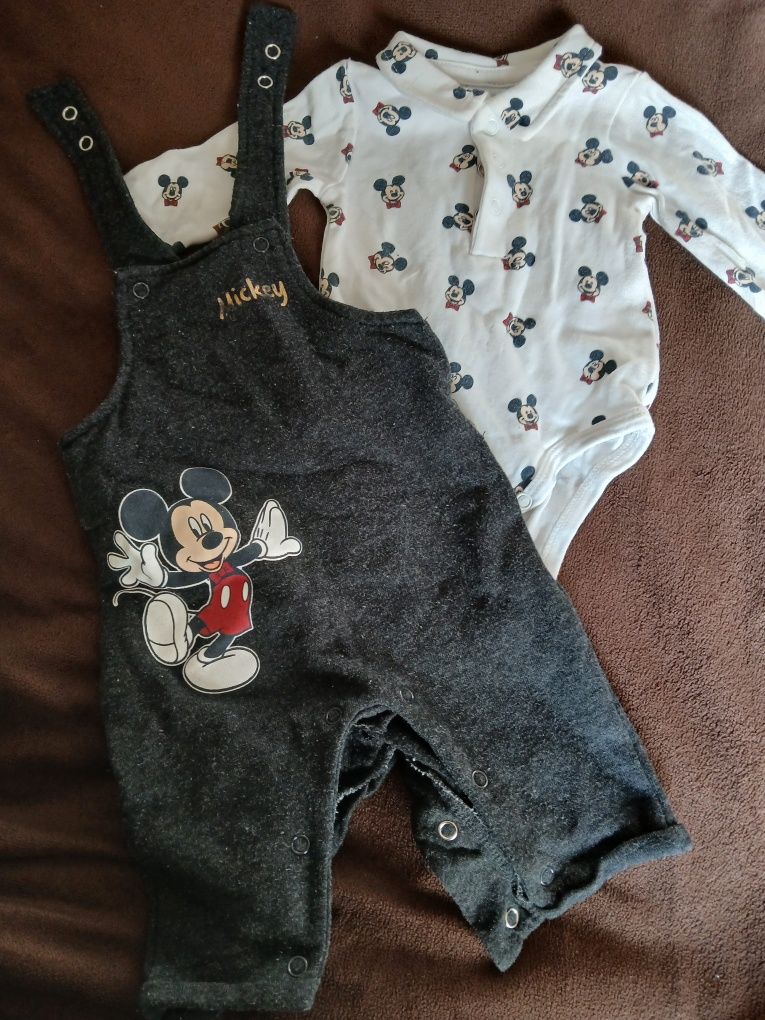 Conjunto do Mickey bebé