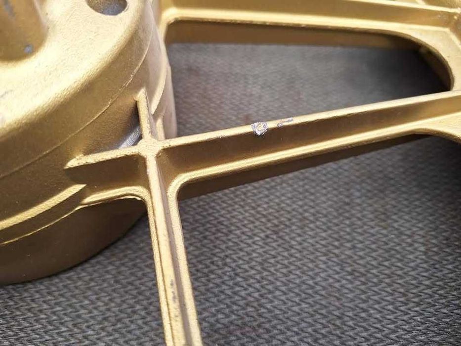 Jante trás Casal Boss.
Nova Stock Antigo.
Para venda!!