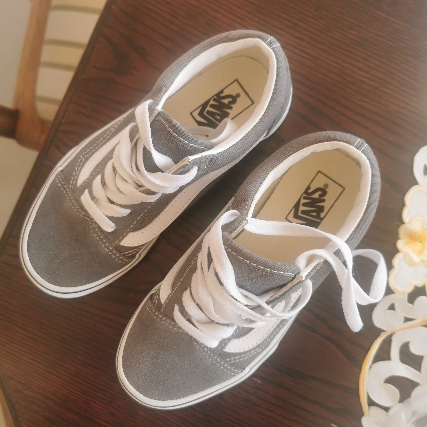 Szare vans r. 32 nowe