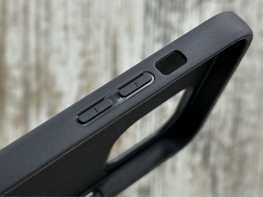 Чехол кожаный Fibra Python Case на iPhone 12/ 12 Pro/ 13 Pro Max