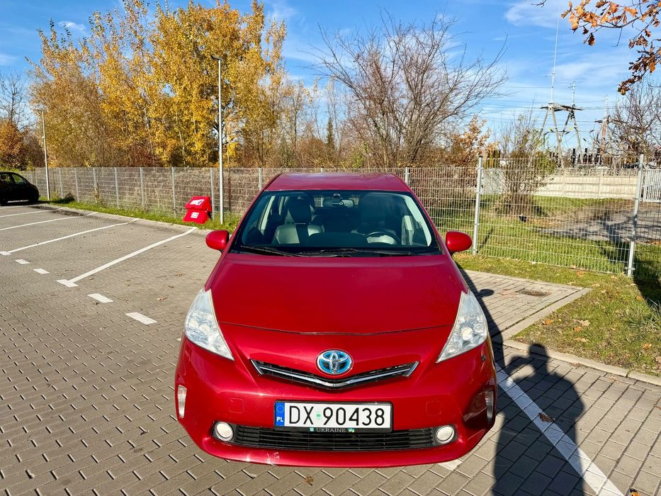 Toyota Prius+ Toyota Prius V 2013 1.8 hybryda automat LPG dobry stan serwisowany