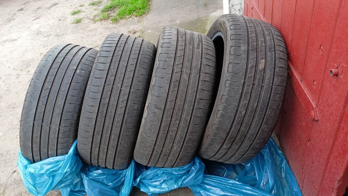 Opony letnie GOODYEAR 215/50 X 17  91 V kpl.